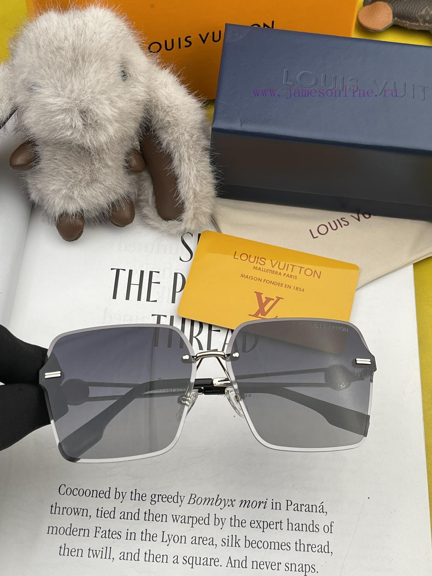 LV Nylon Polarized Sunglasses 2024 Spring New Trendy Popular Fashion Round Frame Polarized Srsgxt92e - Image 4