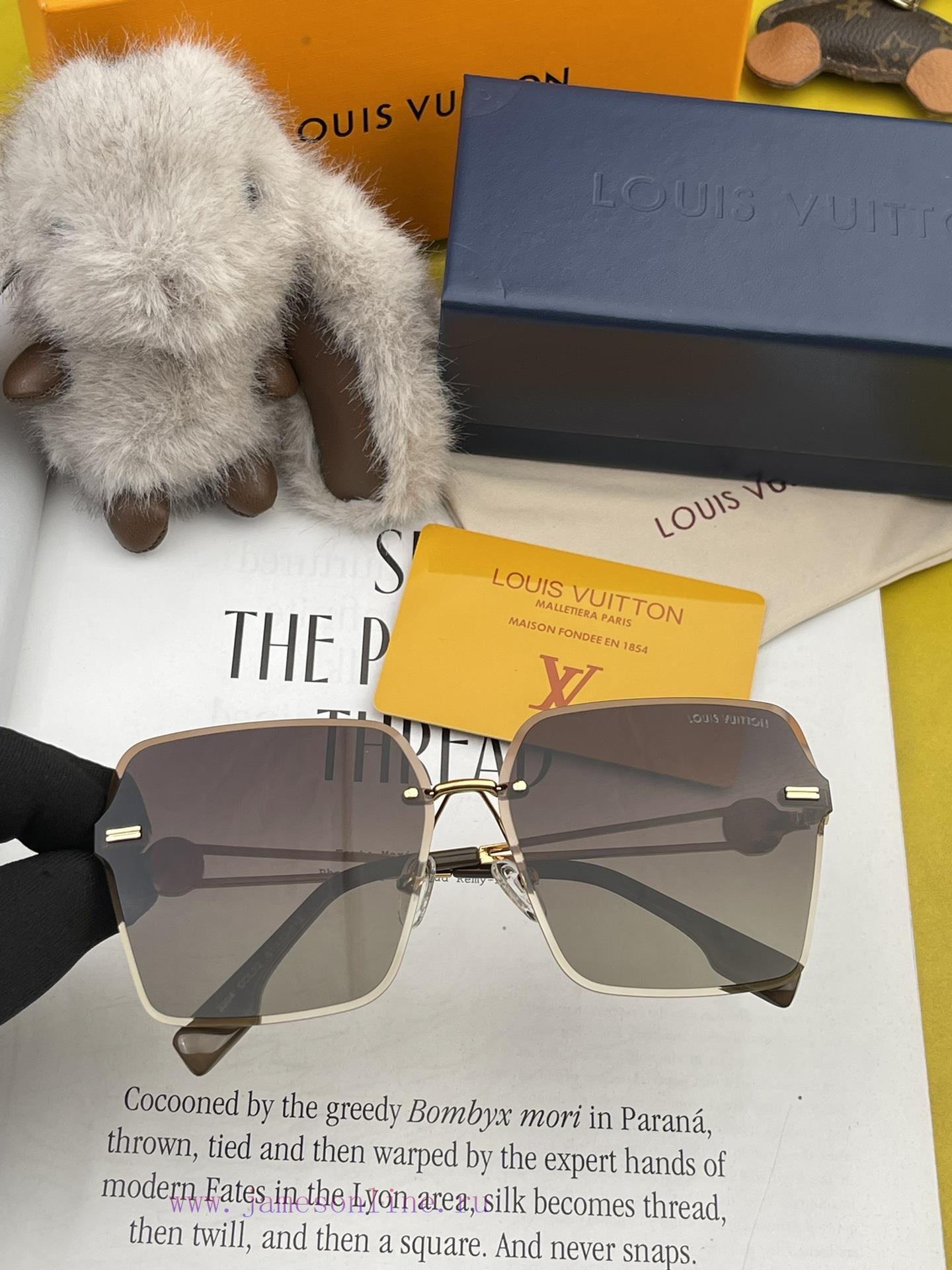 LV Nylon Polarized Sunglasses 2024 Spring New Trendy Popular Fashion Round Frame Polarized Srsgxt92e - Image 5