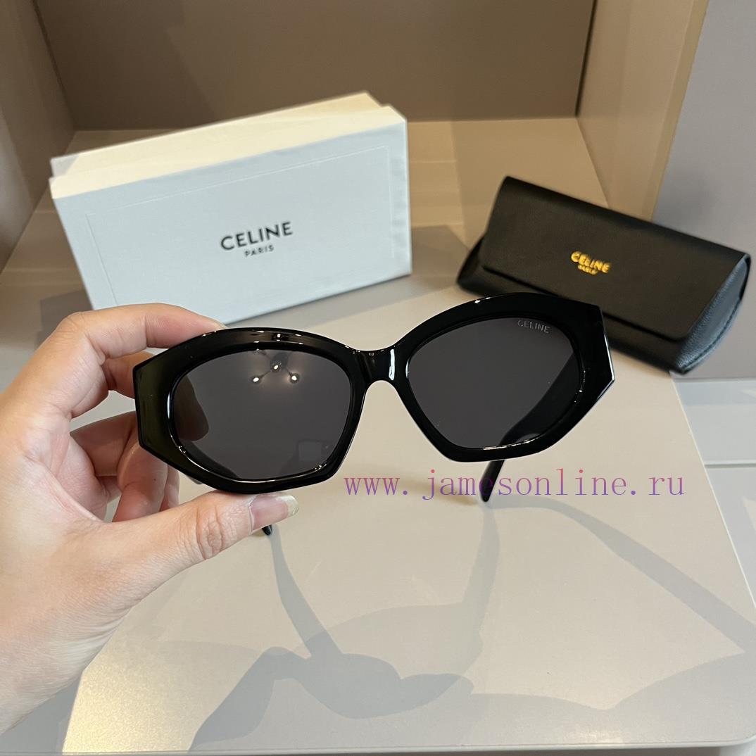 CELINE Triumphal Arch sunglasses really don't need to be complicatedLISA, Jiang Shuying and g33r6dg6 - Image 5