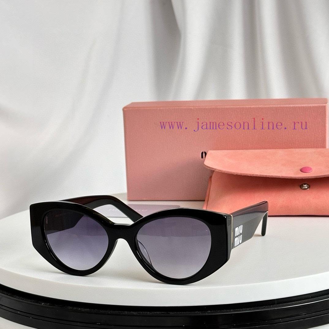 Same color deliveryMiu Miu Annual Strongest Double Splicing Material Style Super Grass Plantbqung3ul - Image 4