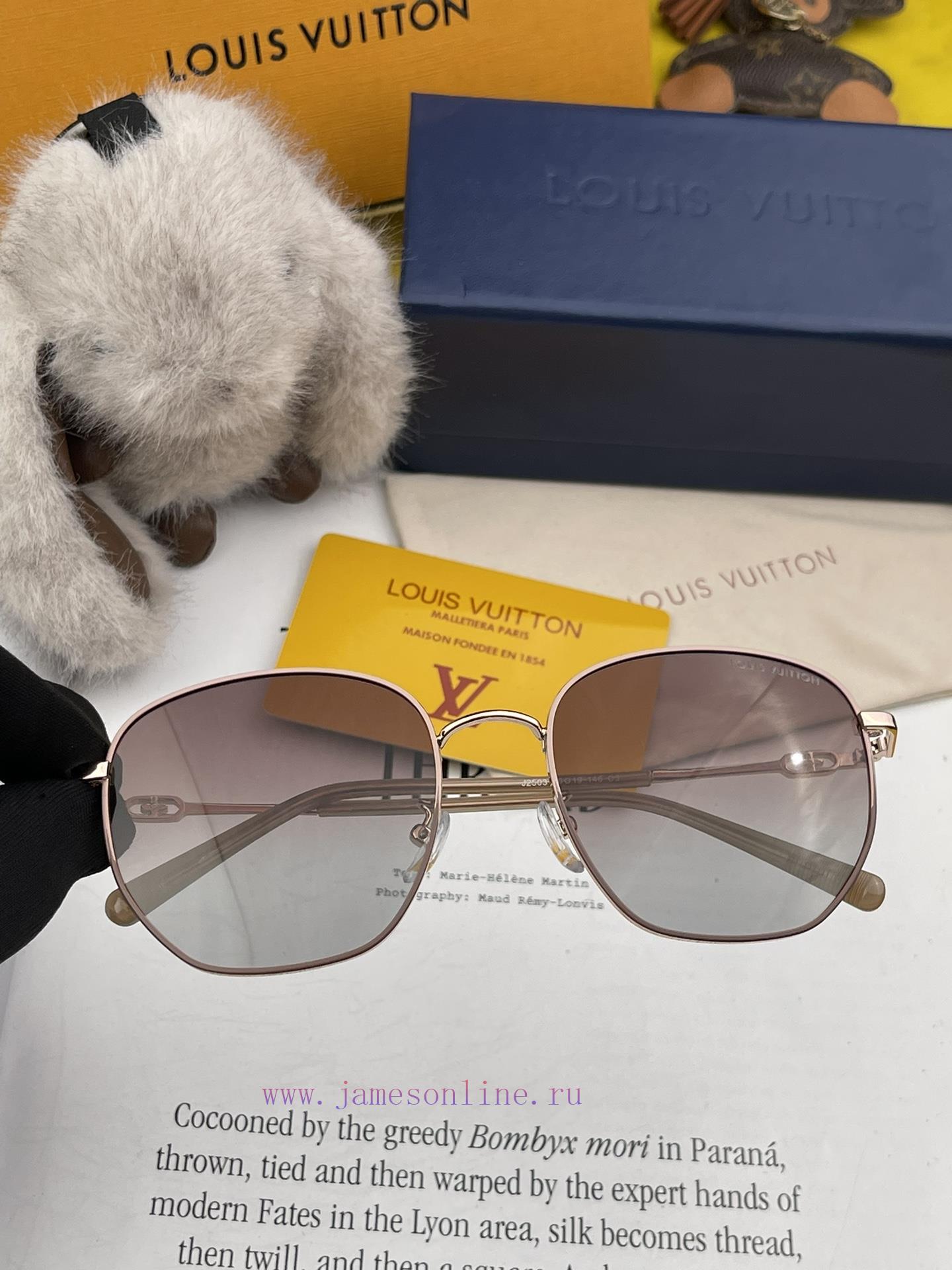 LV 2024 Spring New Sunglasses: Various internet celebrities have brought a full circle of pluafh7v8v - Image 4