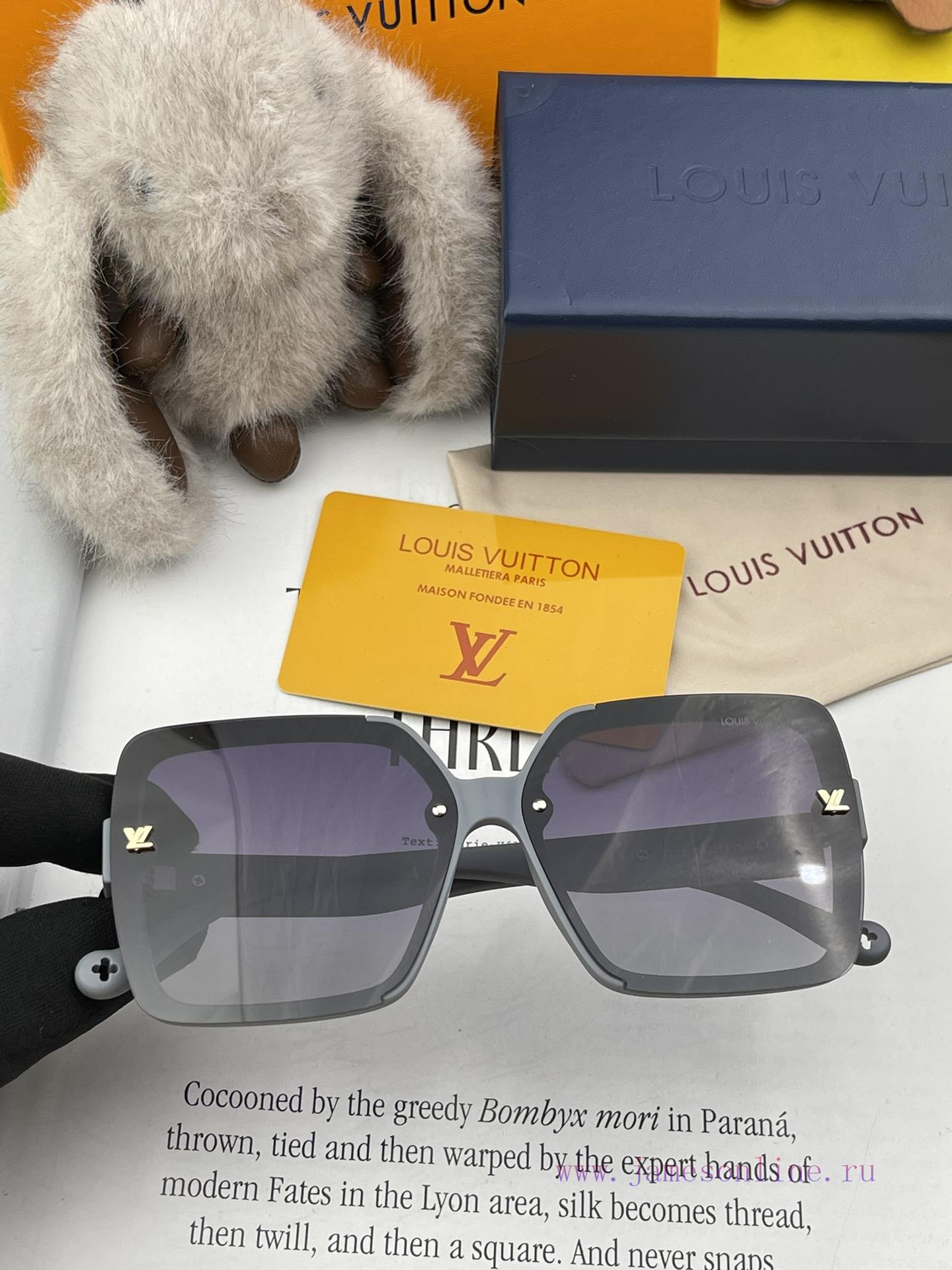 TR Polarized Series LV Large Frame Sunglasses Sunglasses The classic frame design of sunglas6ceyb24q - Image 4