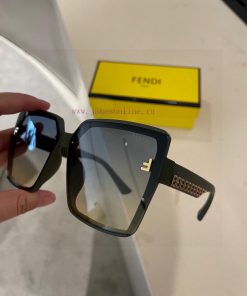 Fendi Polaroid resin polarizer, new Chanel sunglasses to reduce the burden of strong light 🥰uqrio09h