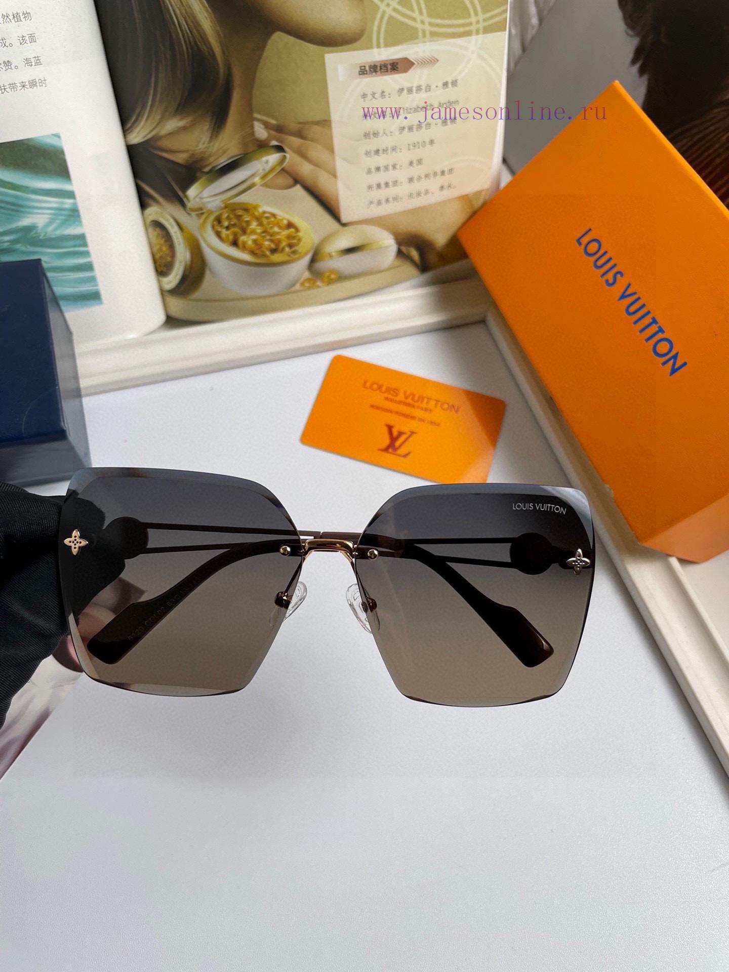 Louis Vuitton LV Women's Sunglasses with HD Nylon Lens, Classic Clover Elements, Retro Stylenvywlkio - Image 5