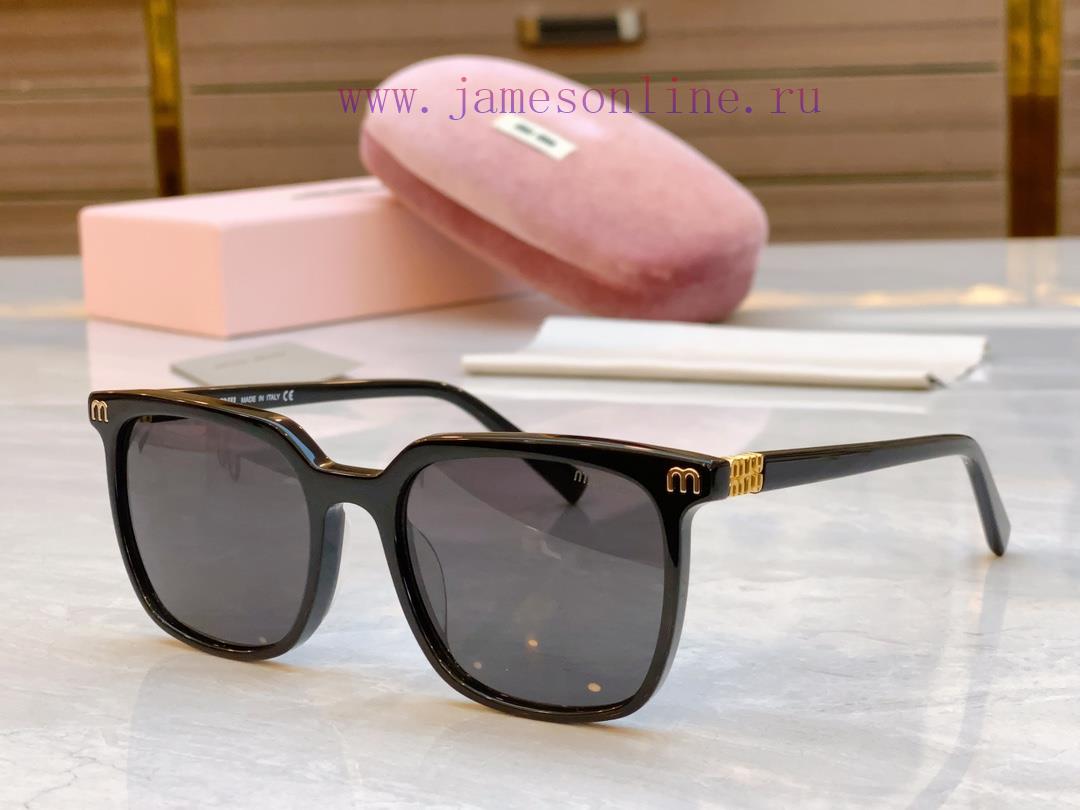 Miu Miu's new sunglasses,MODELVMU 61ZS, SIZE54 ports 18-1451muti7ja