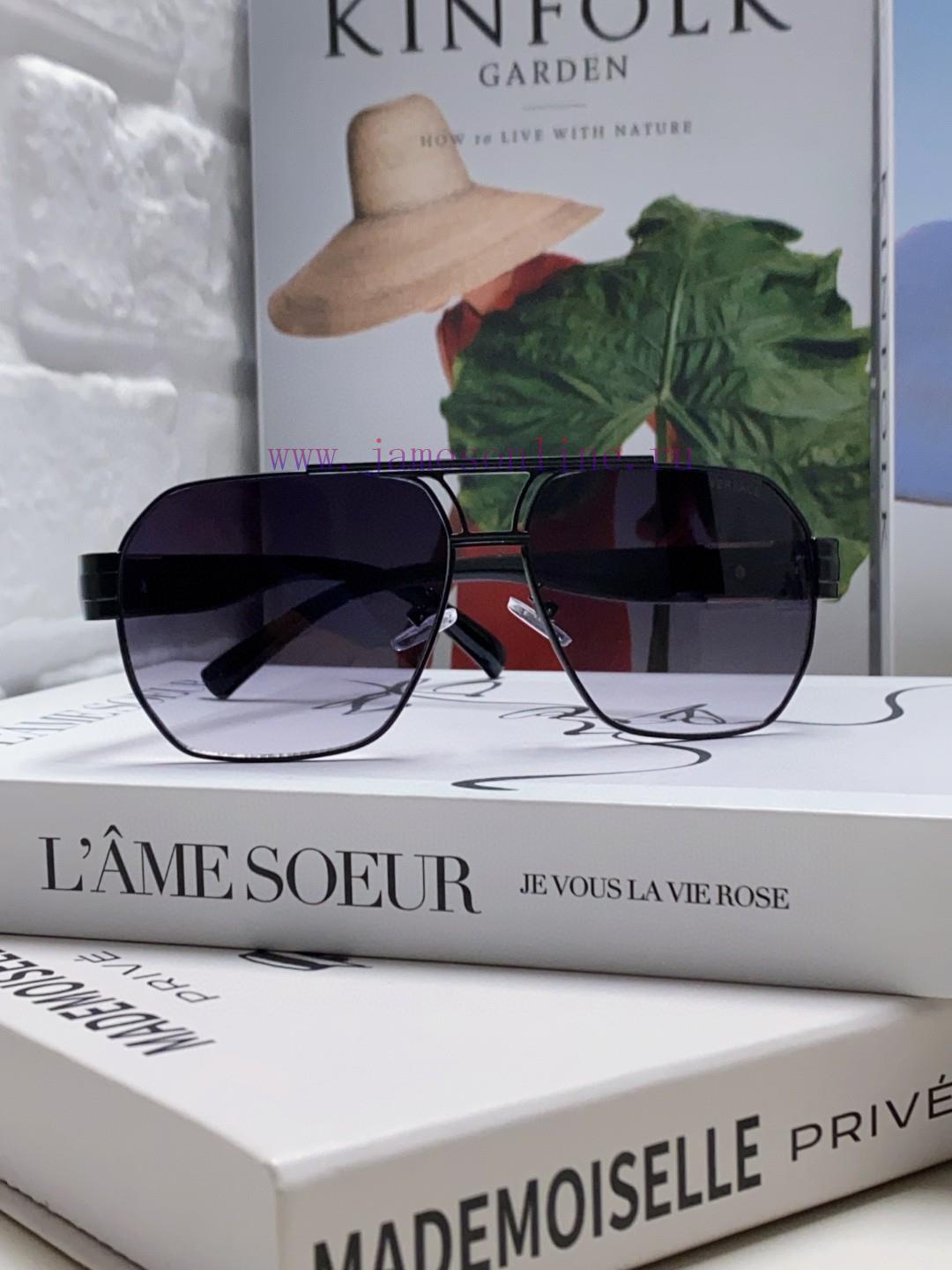 Versace Square Sunglasses Concise Metal Style Gold Medusa Avatar Three Dimensional Texture</kk4s2lc4 - Image 3
