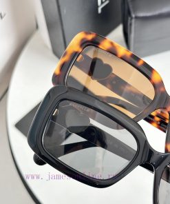 Detail image of Chanel Love Series original Chanel small size MODELCH5520msg4n41a