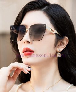 Herm è s' classic boxy design, not picky about face shape, looks very elegant whether pairedrammrwq4