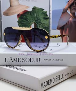 LV Louis Vuitton 2024 New Vintage Personalized Large Frame Half Face Integrated Sunglasses Fpyjqmpzi
