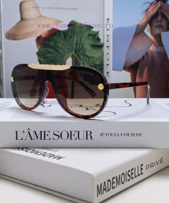 LV Louis Vuitton 2024 New Vintage Personalized Large Frame Half Face Integrated Sunglasses Fp264b5gr