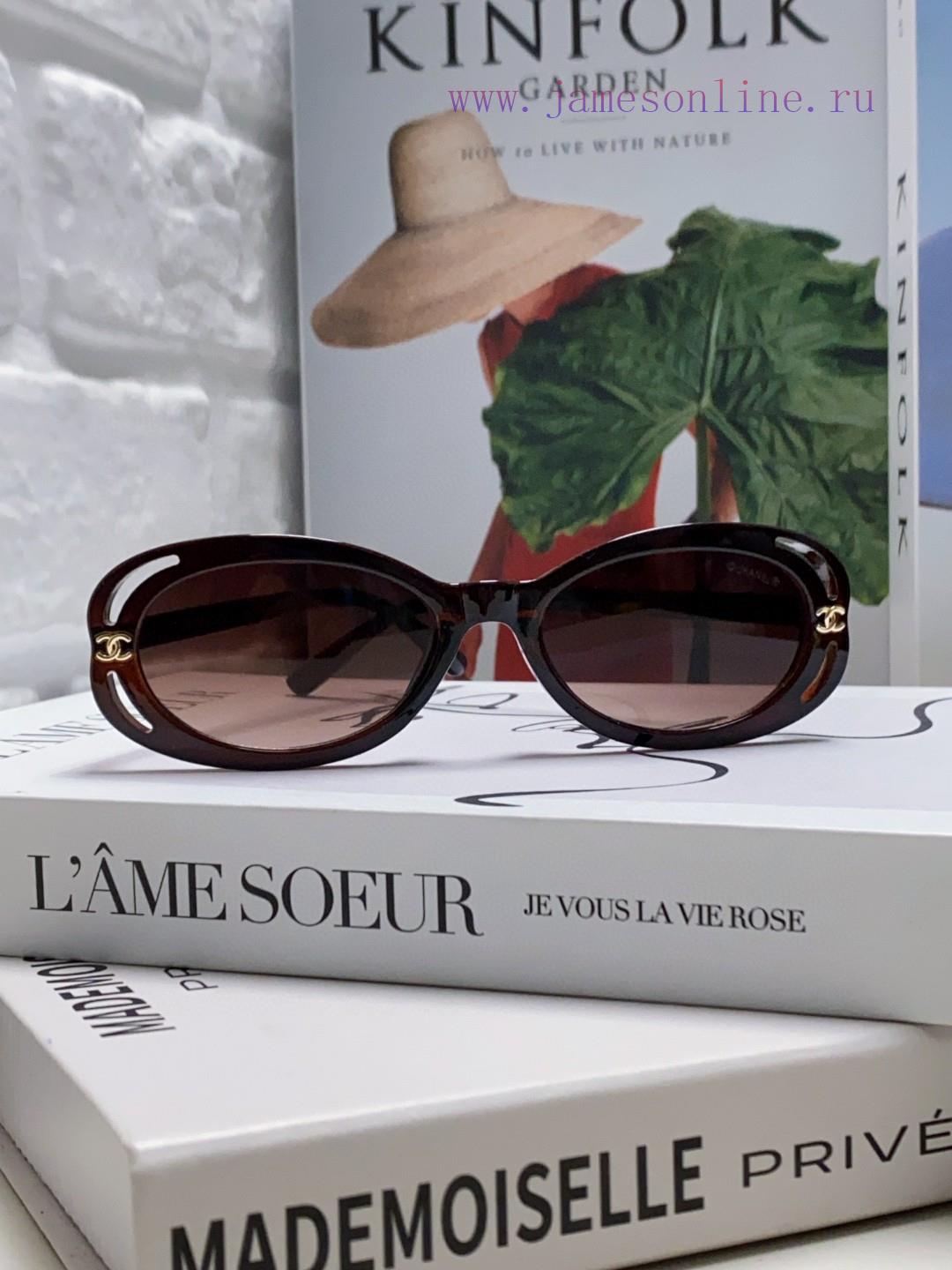 Chanel Wang Yibo, who was asked about the same style, has a popular Chanel style. The frame lsn5qi1z - Image 3