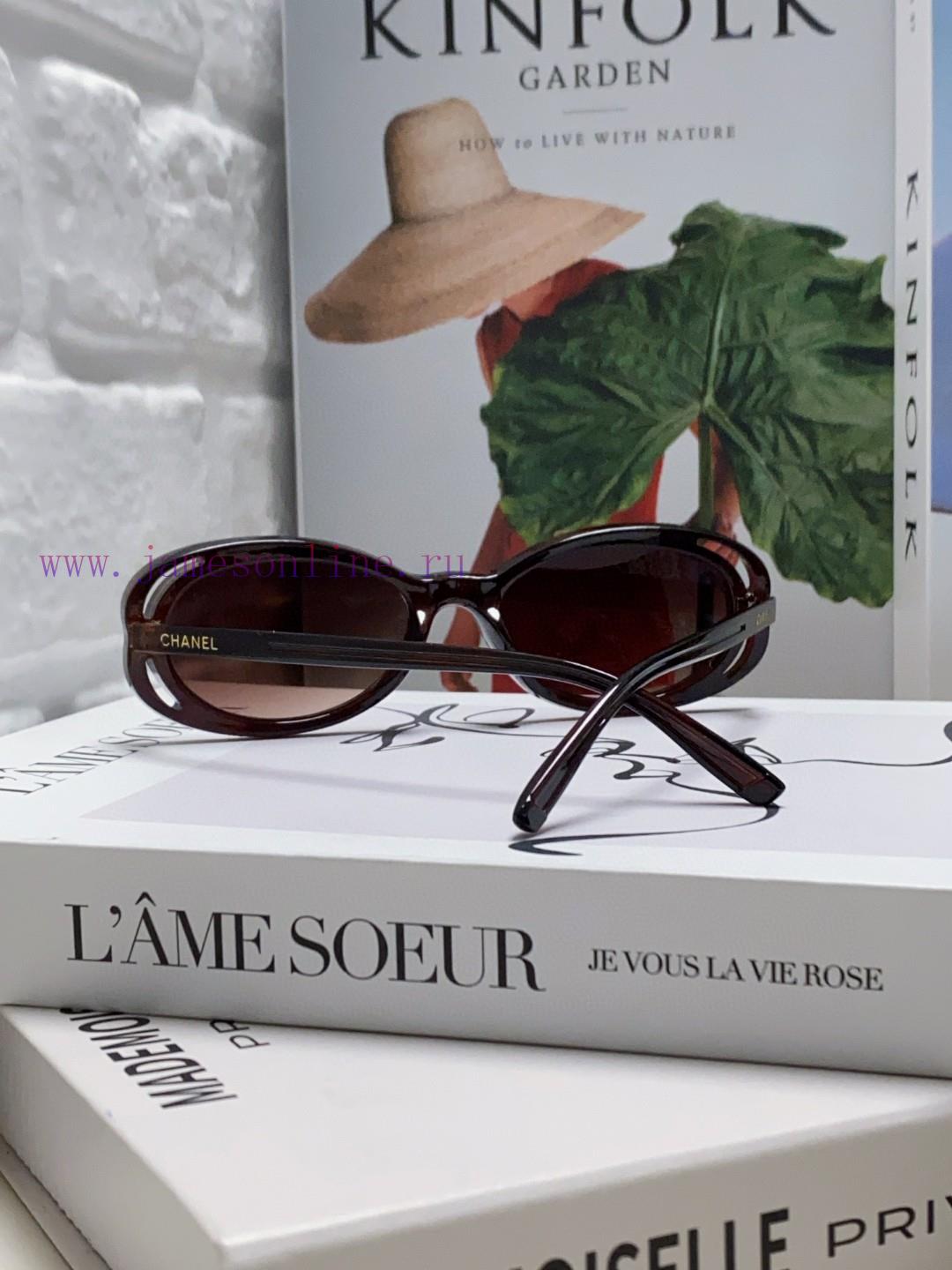 Chanel Wang Yibo, who was asked about the same style, has a popular Chanel style. The frame lsn5qi1z - Image 4
