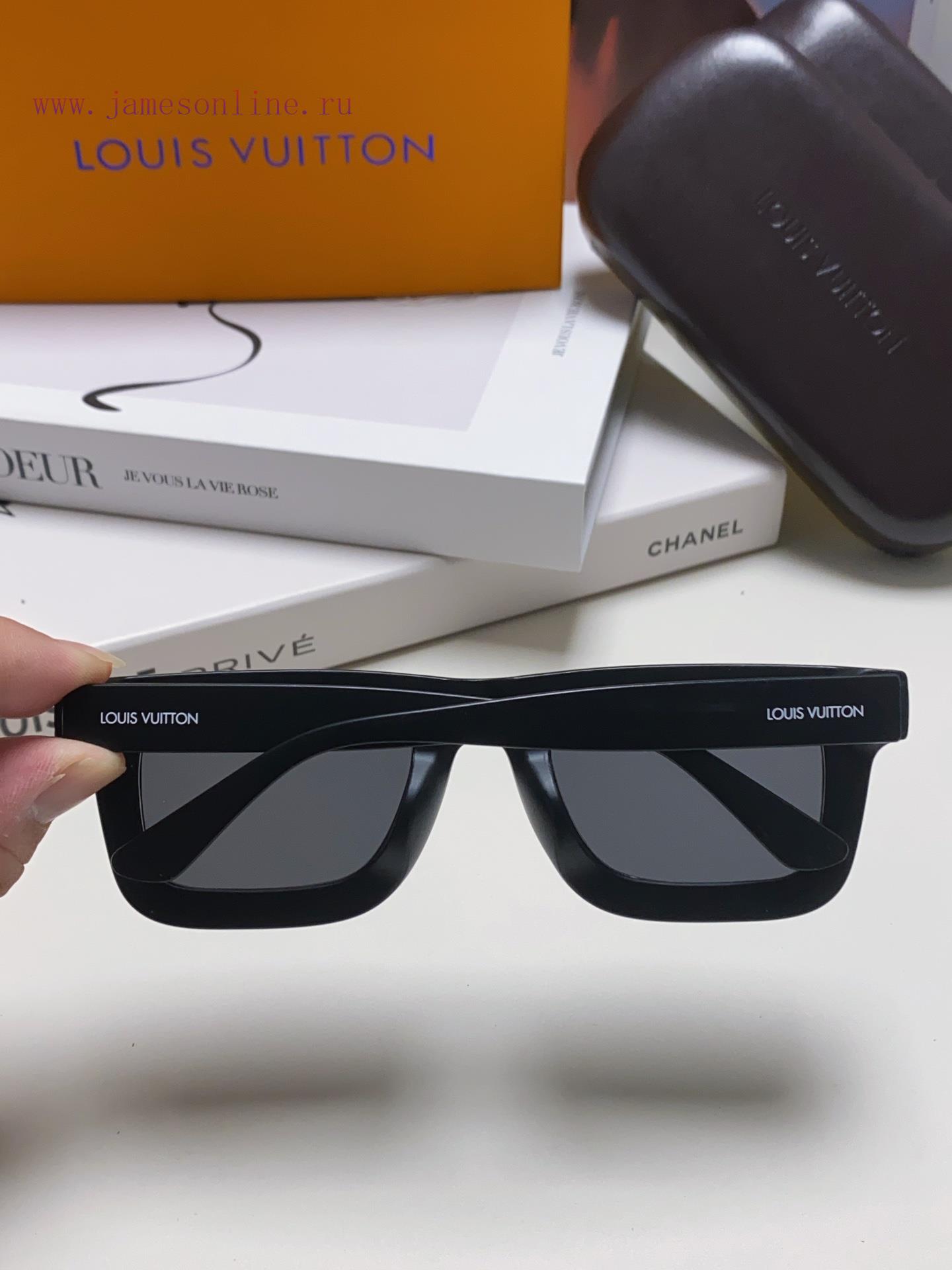 Louis Vuitton - Wang Jia'er's first sun shading travel series after taking office, Pharrell hbs4c4jd - Image 9
