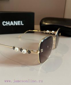 Chanel's popular items on Xiaohongshu are the same as this year's popular Chanel pearl leg s2et2j1ti