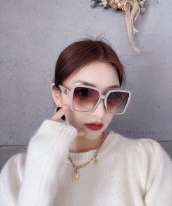 DIOR 2024 Spring New Box Sunglasses: Various internet celebrities have brought a full circleu7yyzcv2
