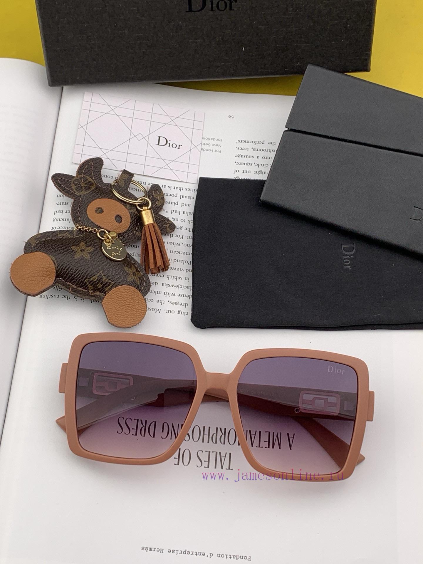 DIOR 2024 Spring New Box Sunglasses: Various internet celebrities have brought a full circleu7yyzcv2 - Image 6