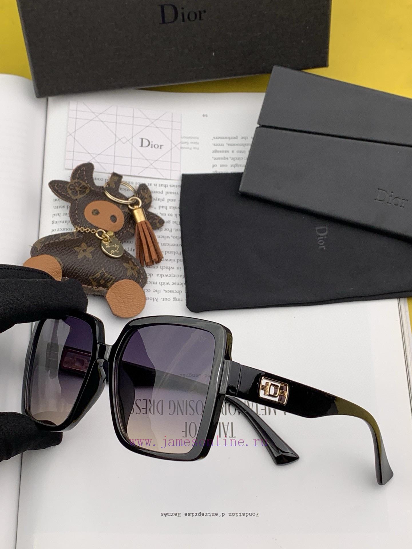 DIOR 2024 Spring New Box Sunglasses: Various internet celebrities have brought a full circleu7yyzcv2 - Image 8