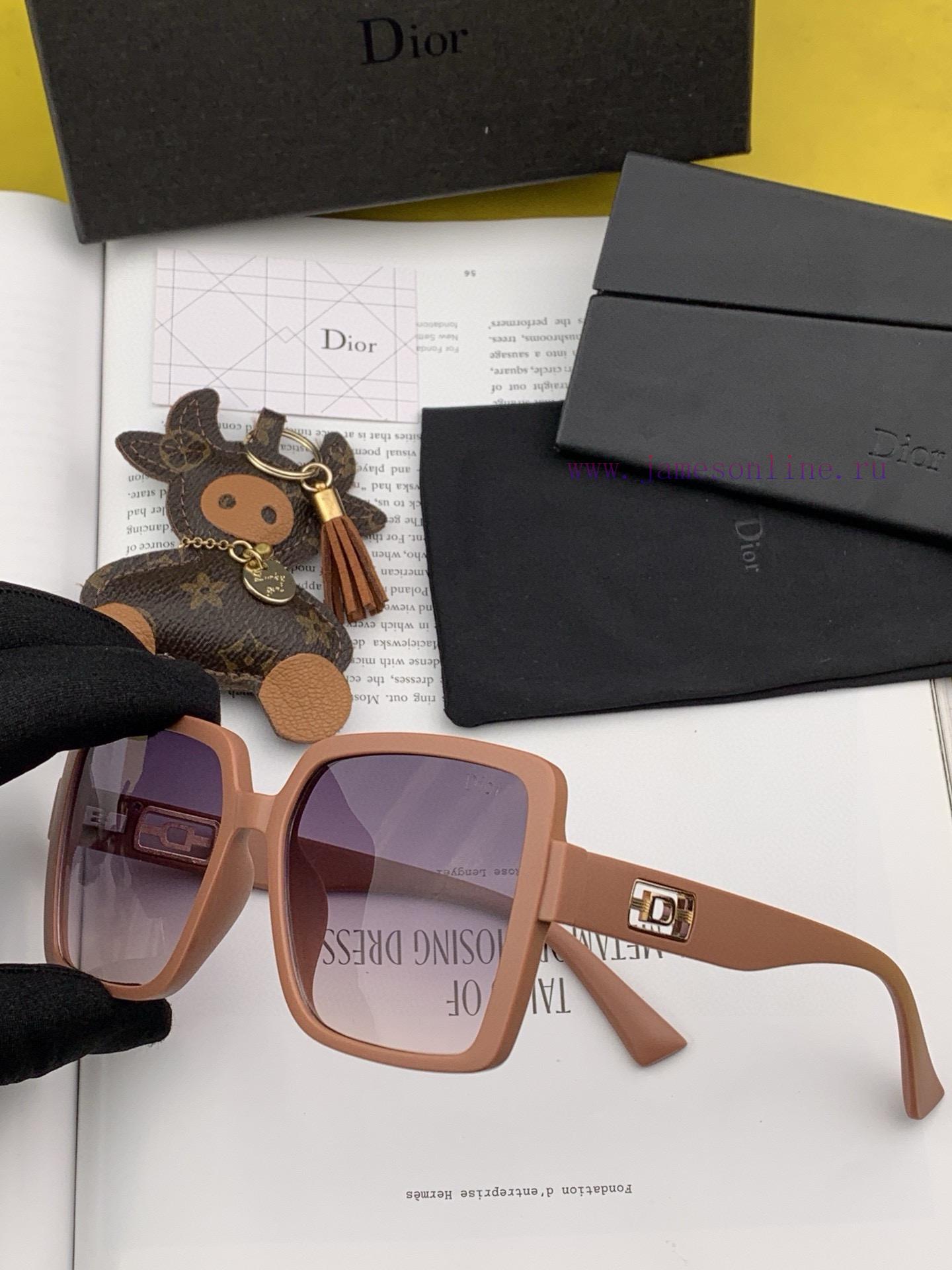 DIOR 2024 Spring New Box Sunglasses: Various internet celebrities have brought a full circleu7yyzcv2 - Image 9
