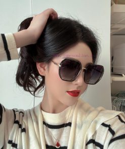 Gucci's classic boxy design, not picky about face shape, looks very stylish whether paired wrydqg4ys