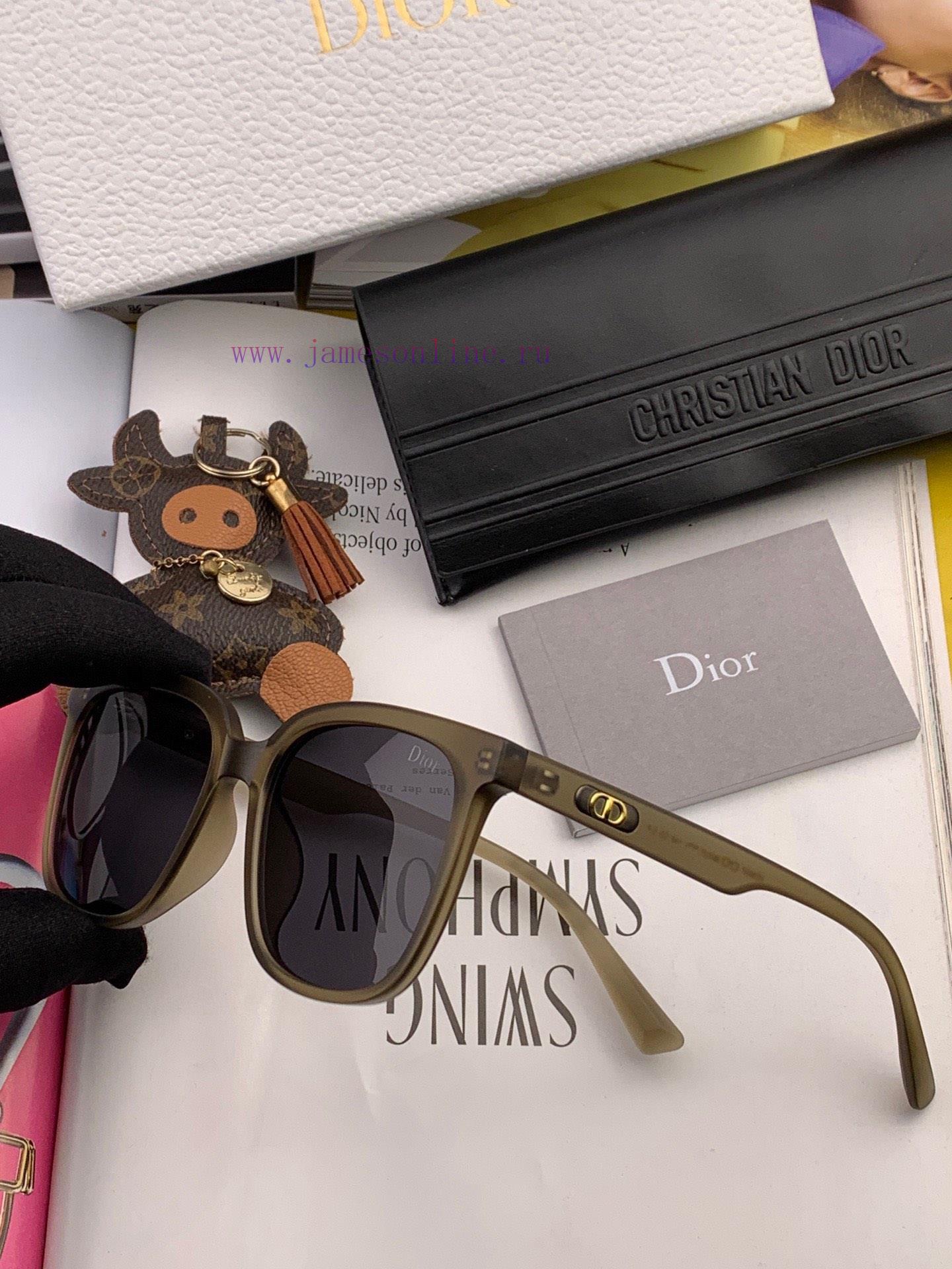 DIOR Box Sunglasses Perfect Quality Unique Design Suitable for Various Face Shapes Appearingnt3ldlol - Image 7