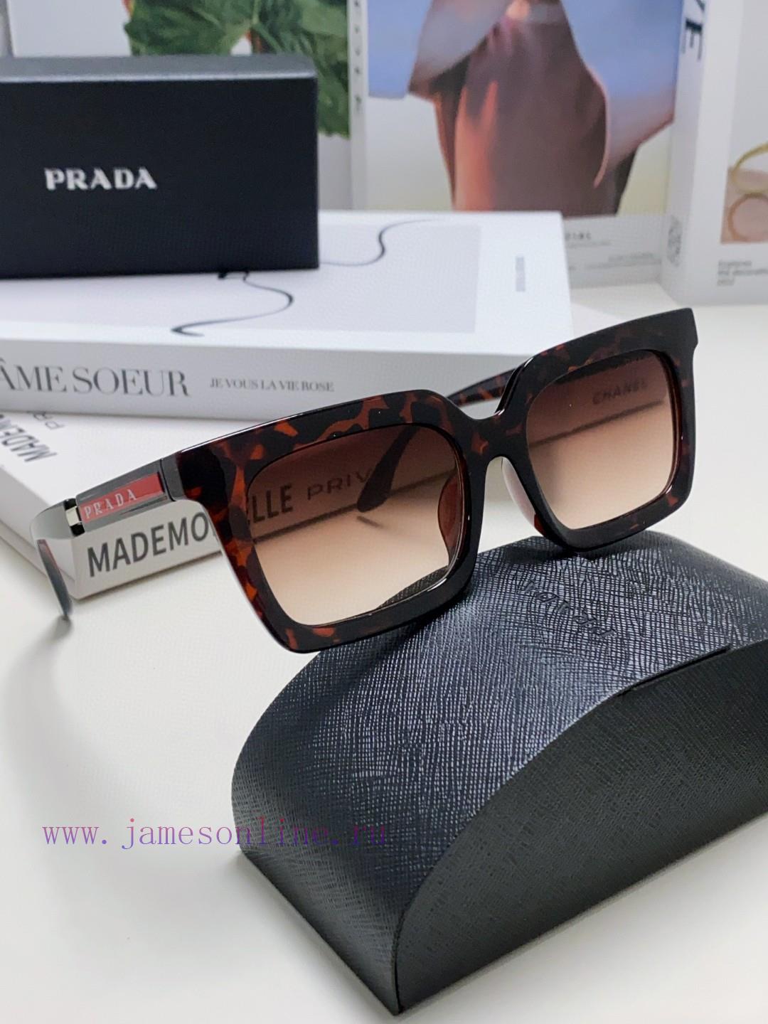 Prada PRADA2024 is the first to release a new top-level men's clothing with color blocking ahk2k1dm1 - Image 3