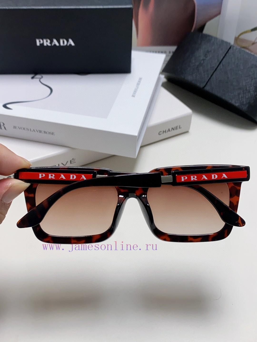 Prada PRADA2024 is the first to release a new top-level men's clothing with color blocking a5e965ipt - Image 6