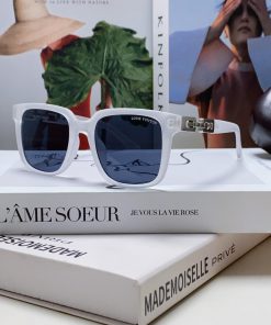 Lv Louis Vuitton 2024 New European and American Trendy Fashion Sunglasses Flat Light Glassesjt9zbmtj