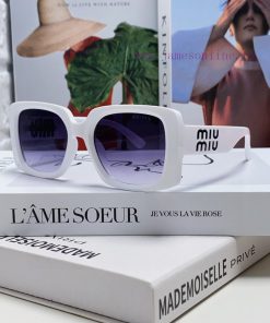 MiuMiu Misu 2024 New Large Frame Square Sunglasses European and American Millennium Hot Girlqd7m2p1v
