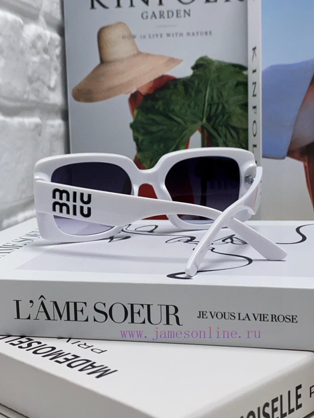 MiuMiu Misu 2024 New Large Frame Square Sunglasses European and American Millennium Hot Girlqd7m2p1v - Image 4