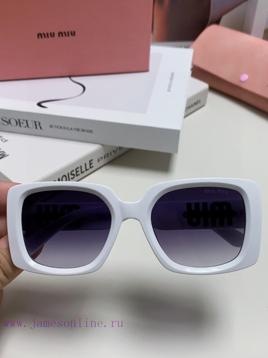 MiuMiu Misu 2024 New Large Frame Square Sunglasses European and American Millennium Hot Girlqd7m2p1v - Image 5