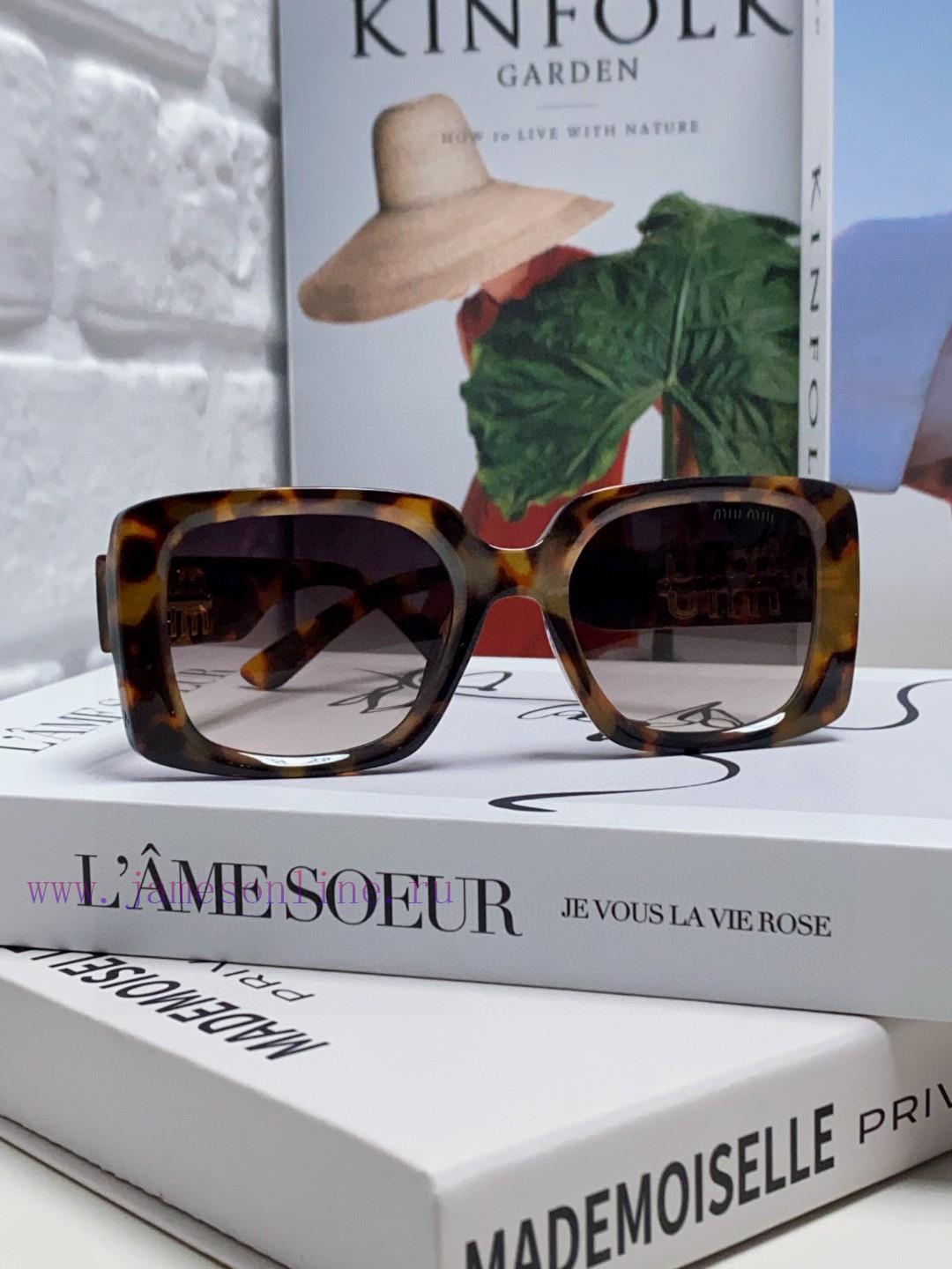 MiuMiu Misu 2024 New Large Frame Square Sunglasses European and American Millennium Hot Girlr18qs7gl - Image 3