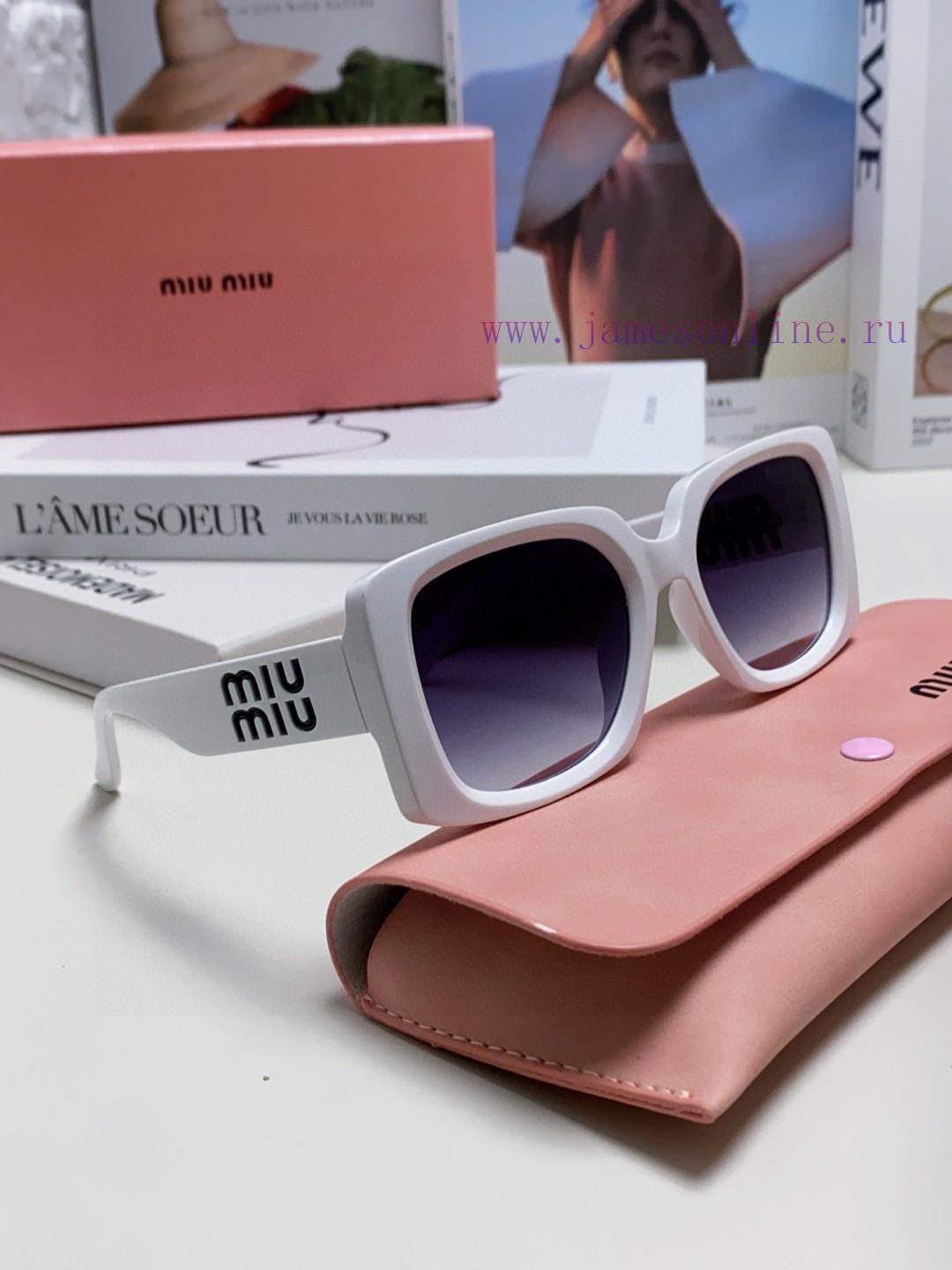 MiuMiu Misu 2024 New Large Frame Square Sunglasses European and American Millennium Hot Girlqd7m2p1v - Image 9