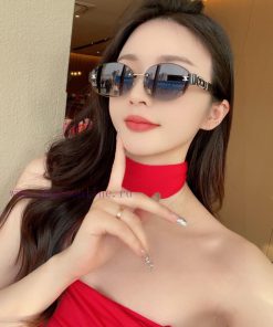 Celine Celine 2024 new Arc de Triomphe European and American fashion frameless oval cut edgekvfqjcd2