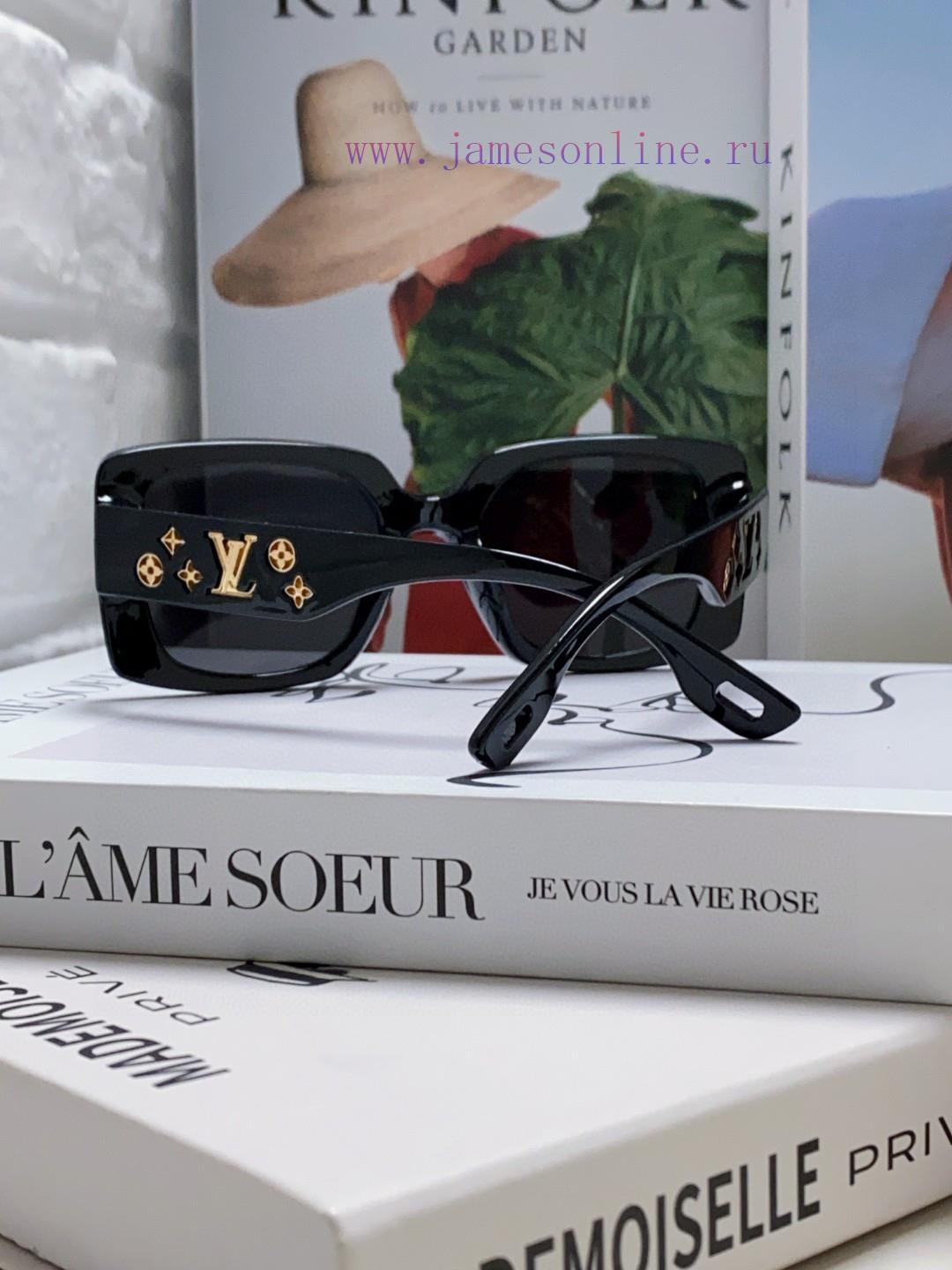 Lv Louis Vuitton 2024 New Xiaohongshu Retro Small Box Polarized Sunglasses Women's White UV uk3yqpbw - Image 4