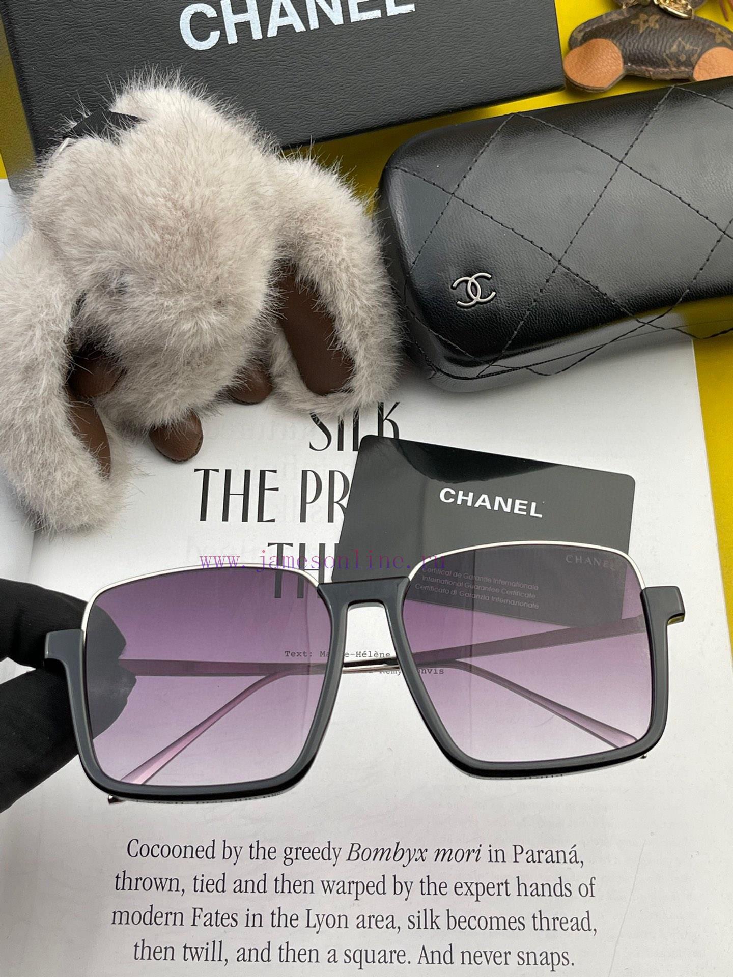 Chanel 2024 New Fashionable and Versatile Large Box, Unique Half Frame Design, Atmospheric S08xizmvr - Image 4