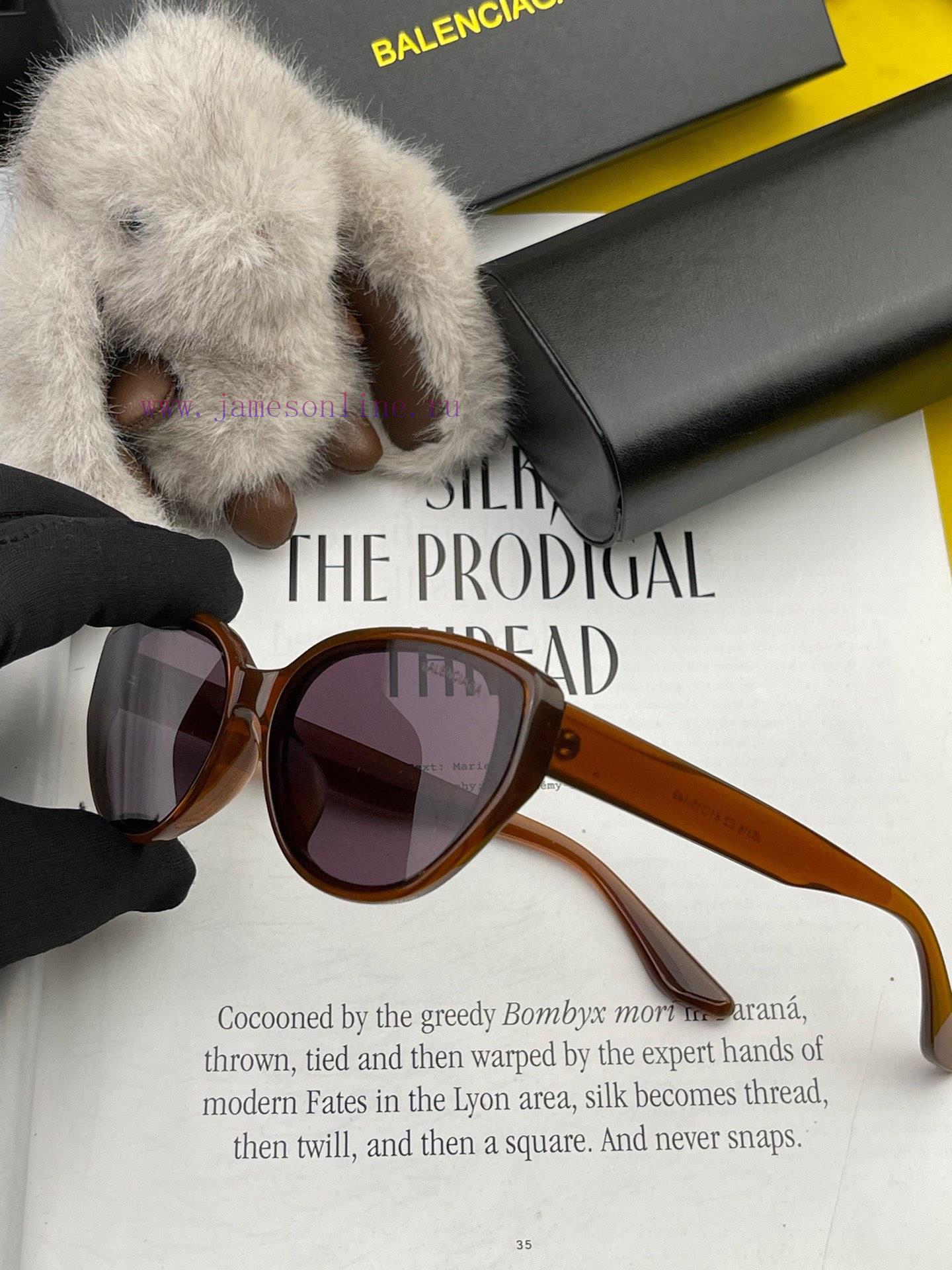 Parisian Family Small Frame Sunglasses with Perfect Quality and Unique Design Suitable for V82qv9wft - Image 9
