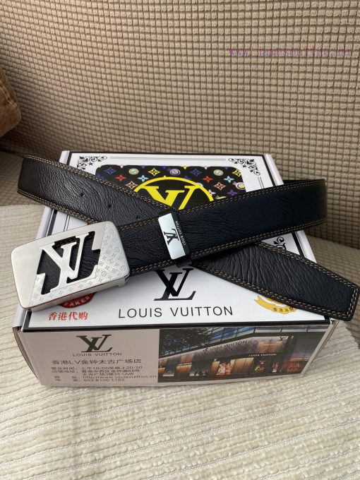 LV... Louis VuittonMaterial: Leather Belt with 100% Head Layer. The leather belt is guarante 7gd2yb29