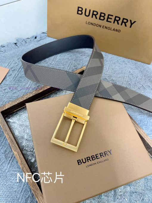 Burberry. BurberryA complete set of high-quality tail clip fasteners with a width of 35mm, p b2oz1eb3 - Image 2