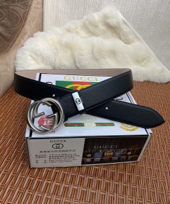Gucci. Gucci  Material: Leather Belt with 100% Head Layer. The leather belt is guaranteed to jwoloux1