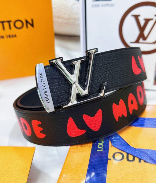 Belt LV Louis Vuitton's top tier replicaThe waistband is made of 100% cowhide, ensuring a do r303z6ux - Image 3