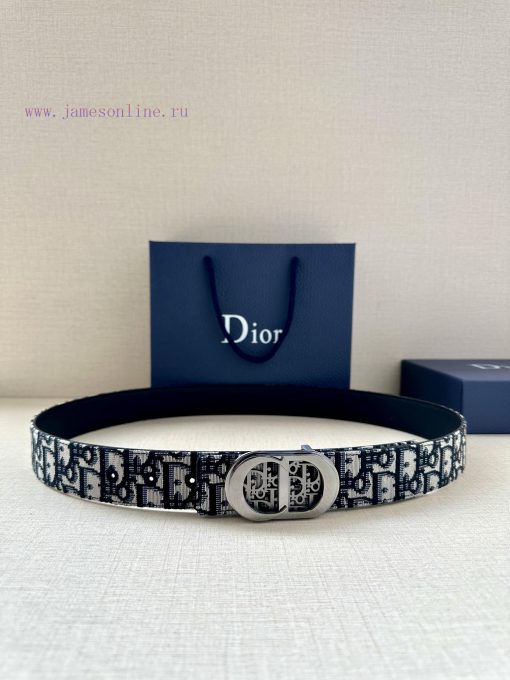 This metal clad brass waistband buckle from Dior is a new addition to the Spring and Autumn qvsv2wld