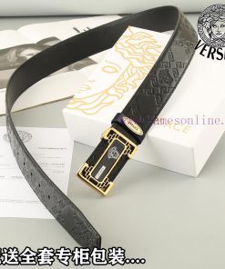 High end quality, physical photographyComes with a complete set of packagingVERSACE Overseas u7q3021t