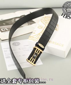 High end quality, physical photographyComes with a complete set of packagingVERSACE Overseas ubaqd1z2
