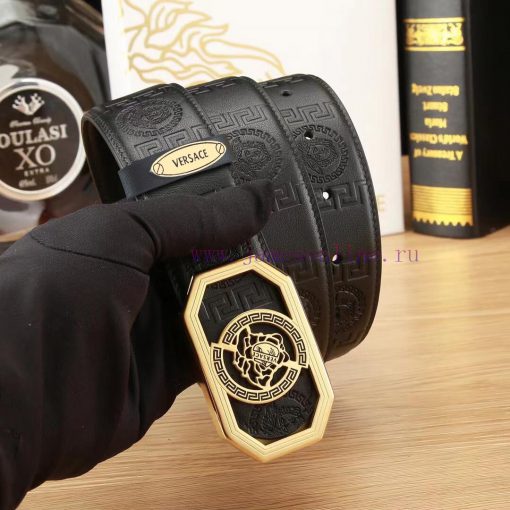High end quality, physical photographyComplete setVERSACEBuckle material: Two tone pure stee 3a5gthad - Image 7