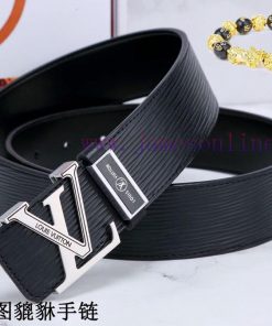 Belt LV Louis Vuitton ️The waist belt is made of 100% cowhide, ensuring that the genuine lea nygdfngj