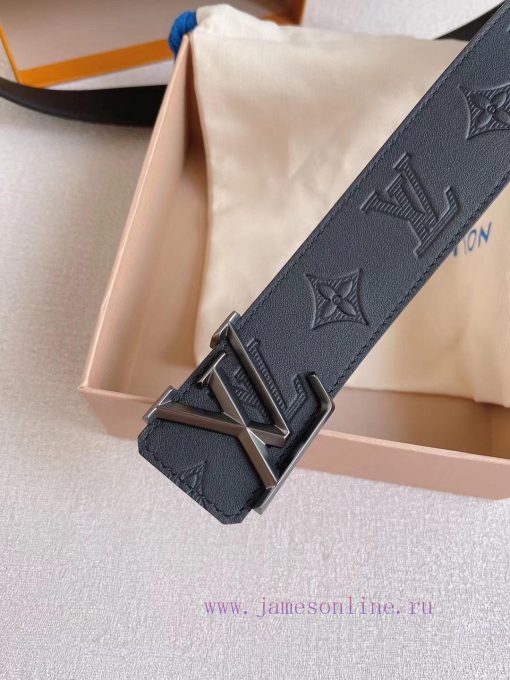 This LV Pyramide belt features natural calf leather paired with Louis Vuitton color design e 1070e8fw - Image 8