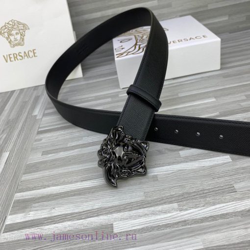 Width 4.0cm Versace This belt is adorned with the iconic Versace Medusa logo buckle, showcas vrn1n5xg - Image 6