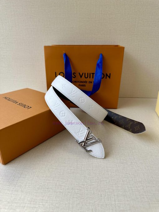 The 3.0-wide LV Flowergram double-sided belt is made of Monogram canvas and Monogram embosse wpheaker - Image 7