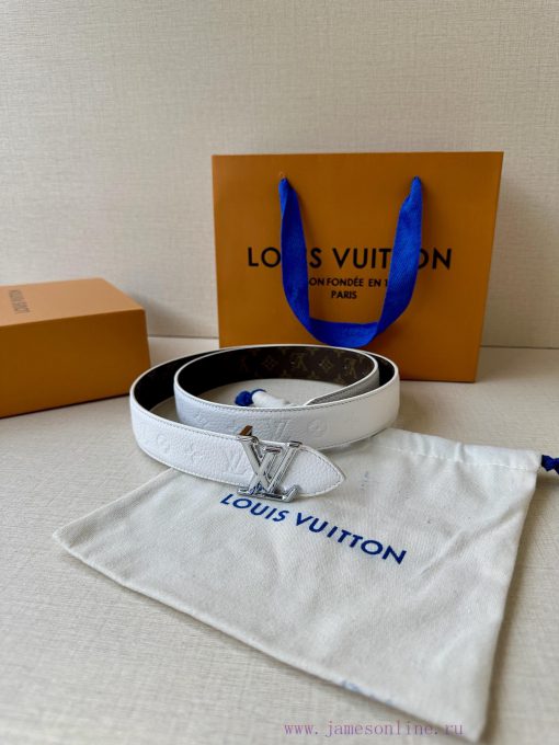 The 3.0-wide LV Flowergram double-sided belt is made of Monogram canvas and Monogram embosse wpheaker - Image 10