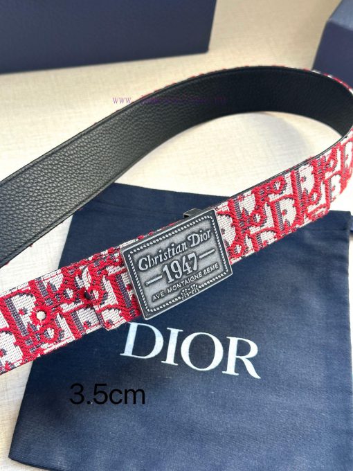 This 3.5cm wide waistband buckle is a new item from Dior, continuing the classic design and vjyxjl3h - Image 3